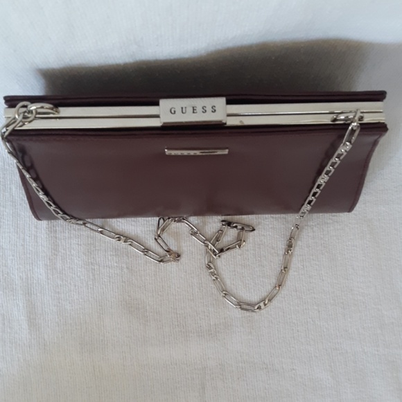GUESS SHOULDER BAG - Picture 3 of 8